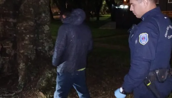 Guarda Municipal prende foragido que tentava furtar fiação no Centro de Curitiba