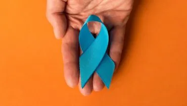 Março Azul conscientiza a população sobre a importância do diagnóstico e prevenção do câncer colorretal (Imagem: Bogdanovich_Alexander | Shutterstock)