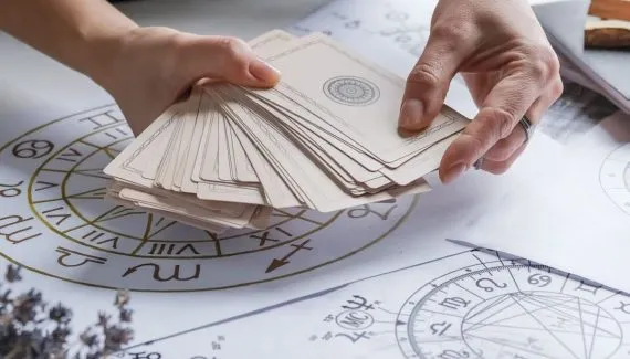 Tarot do dia: previsão para os 12 signos em 03/03/2026