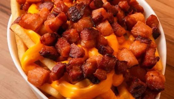 Mercado Municipal Capão Raso inicia 3º Bacon Festval nesta quinta-feira