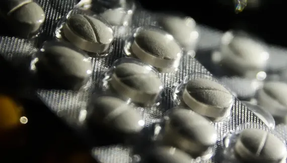 Câmara aprova projeto que libera venda de remédios em supermercados; entenda