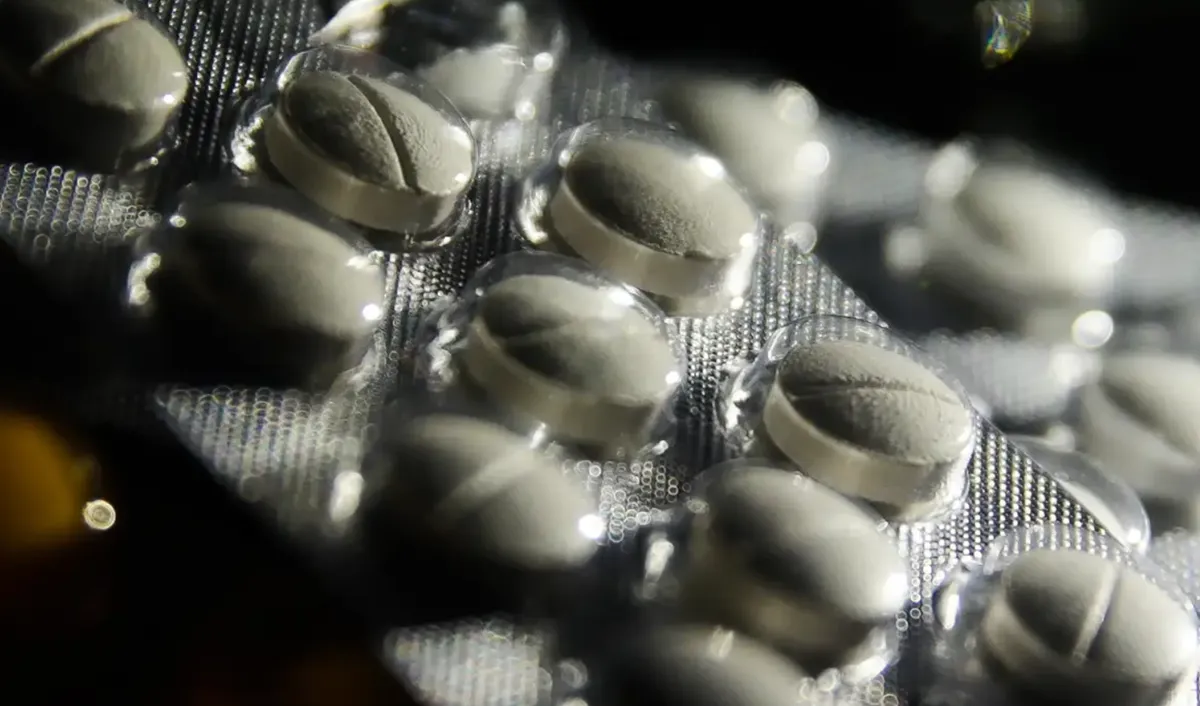 instalação de farmácias em supermercados para venda de remédios é liberada pelos deputados