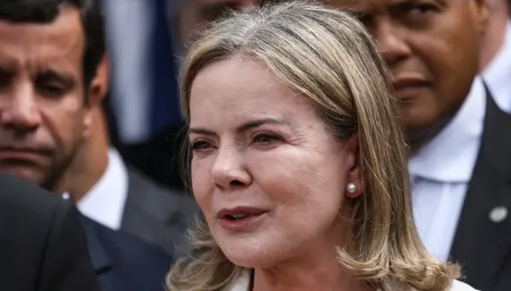 Gleisi Hoffmann confirma pré-candidatura ao Senado pelo Paraná