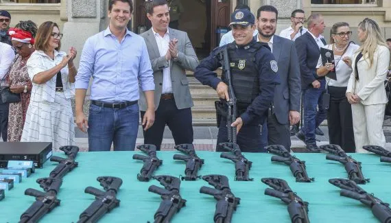 Guarda Municipal de Curitiba recebe novos equipamentos para reforçar segurança