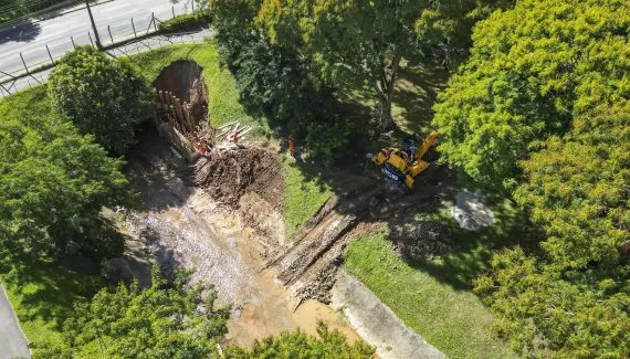 Parque Bacacheri recebe obras de contenção para prevenir erosão