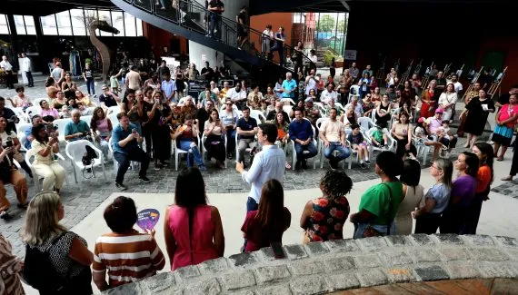 Curitiba lança campanha contra violência doméstica no Dia da Mulher