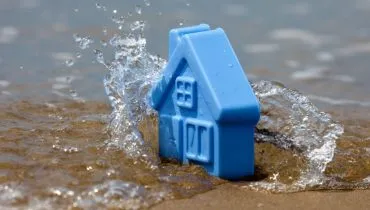 Medidas técnicas reduzem significativamente as chances de alagamento em casa (Imagem: Anton Balazh | Shutterstock)