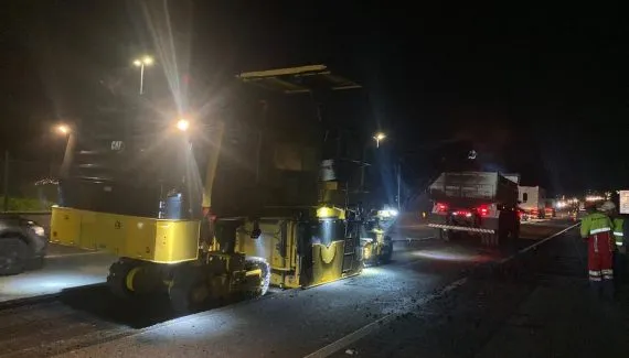 Obras na BR-376 e BR-116 provocam bloqueios na noite desta segunda no Paraná