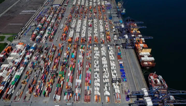 De frango a torneiras: exportações do Paraná disparam para Ásia e Europa em 2026