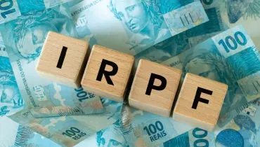 Atenção prévia com o imposto de renda evita multas e retenção na malha fina (Imagem: Andrzej Rostek | Shutterstock)