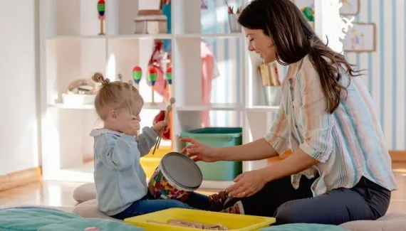 7 benefícios da musicoterapia para o desenvolvimento infantil