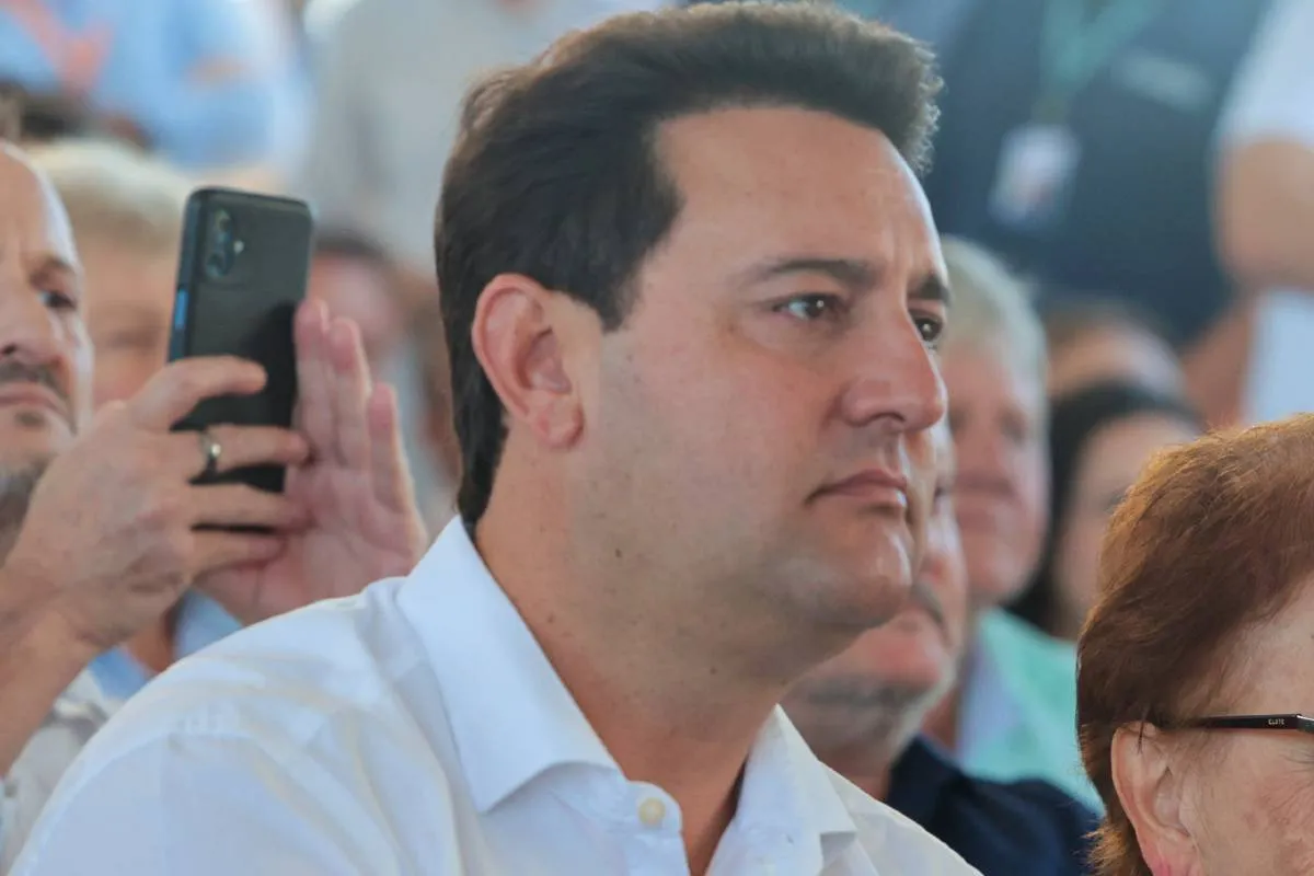 Imagem mostra Ratinho Jr