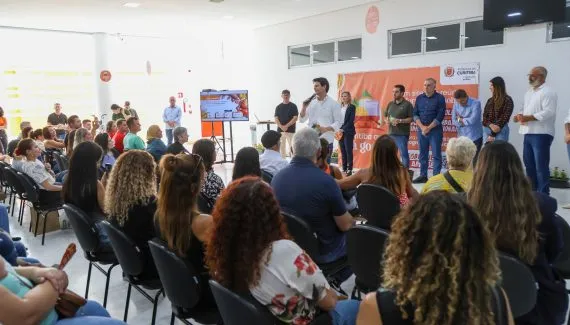 Curitiba lança plataforma digital para feiras e mercados municipais