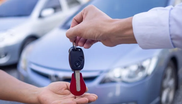 Donos de loja de veículos em Curitiba são presos suspeitos de golpe de R$ 6 milhões