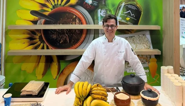 Barreado paranaense encanta em maior feira de turismo de Portugal