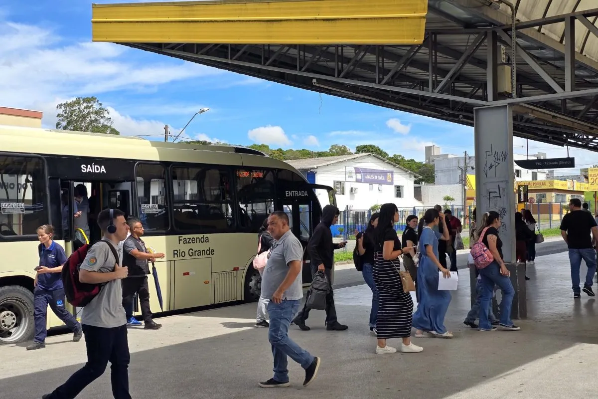 AMEP anuncia nova linha de ônibus entre Fazenda Rio Grande e Curitiba a partir de 23 de março