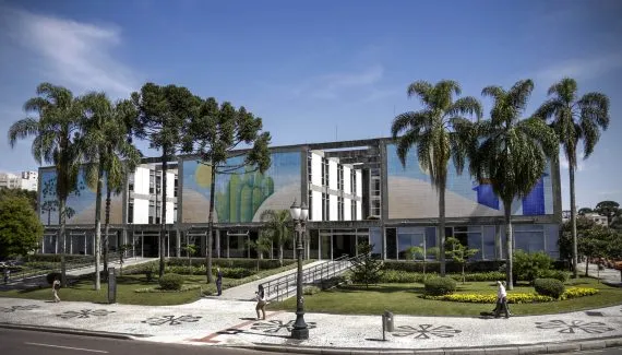 Prefeitura de Curitiba alerta sobre golpe contra fornecedores municipais