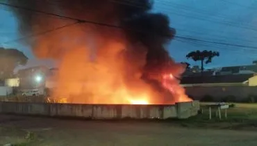 incêndio água verde