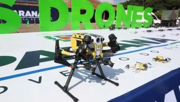 Drone localiza homem que largou moto na BR-277 e entrou pelado na mata