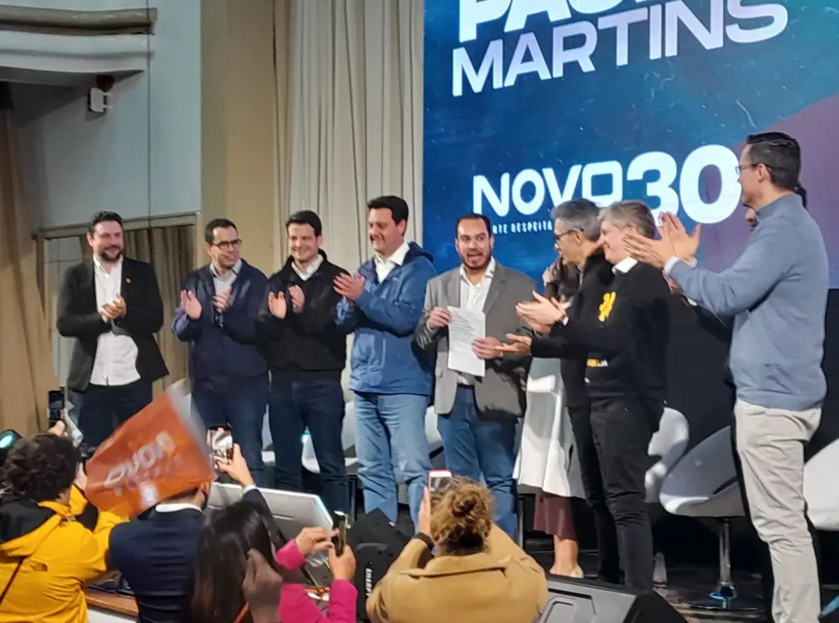 Novo comunica “desembarque” do grupo de Ratinho Jr. e estreita aliança com Flávio e Moro