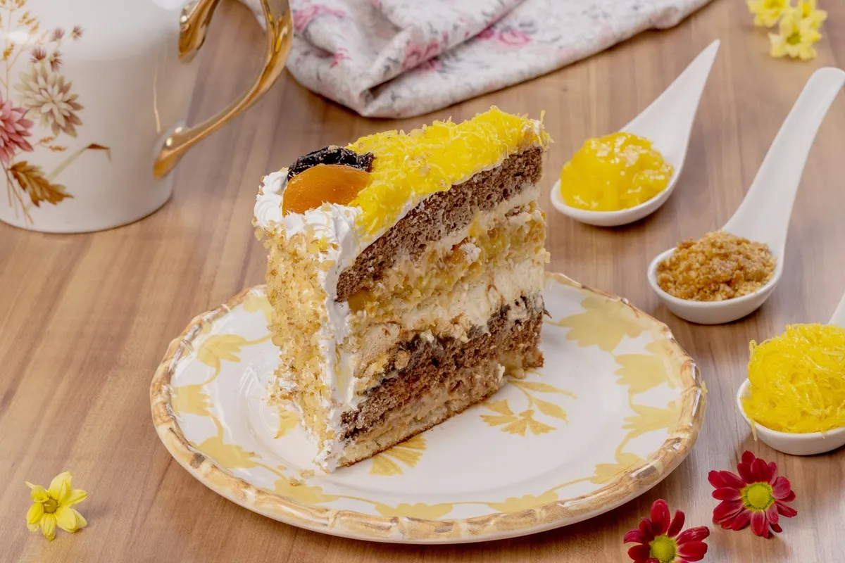 com vendas até de madrugada, festival do bolo martha rocha em curitiba vende toneladas de fatias