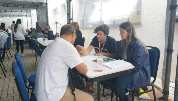 Recoloca 50+: Feira de empregos em Curitiba valoriza os experientes