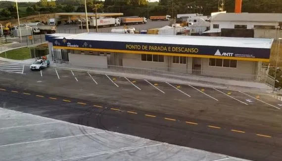 Ponto de descanso para caminhoneiros na BR-277 começa a funcionar