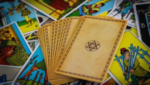Tarot semanal: previsão para os signos de 30 de março a 05 de abril de 2026