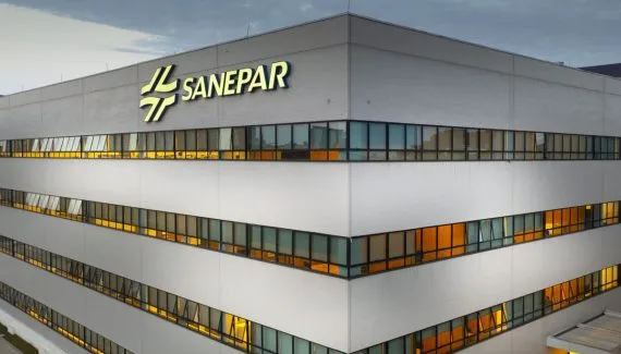 Sanepar vai à Justiça contra proposta de devolver R$ 4 bilhões na conta de água