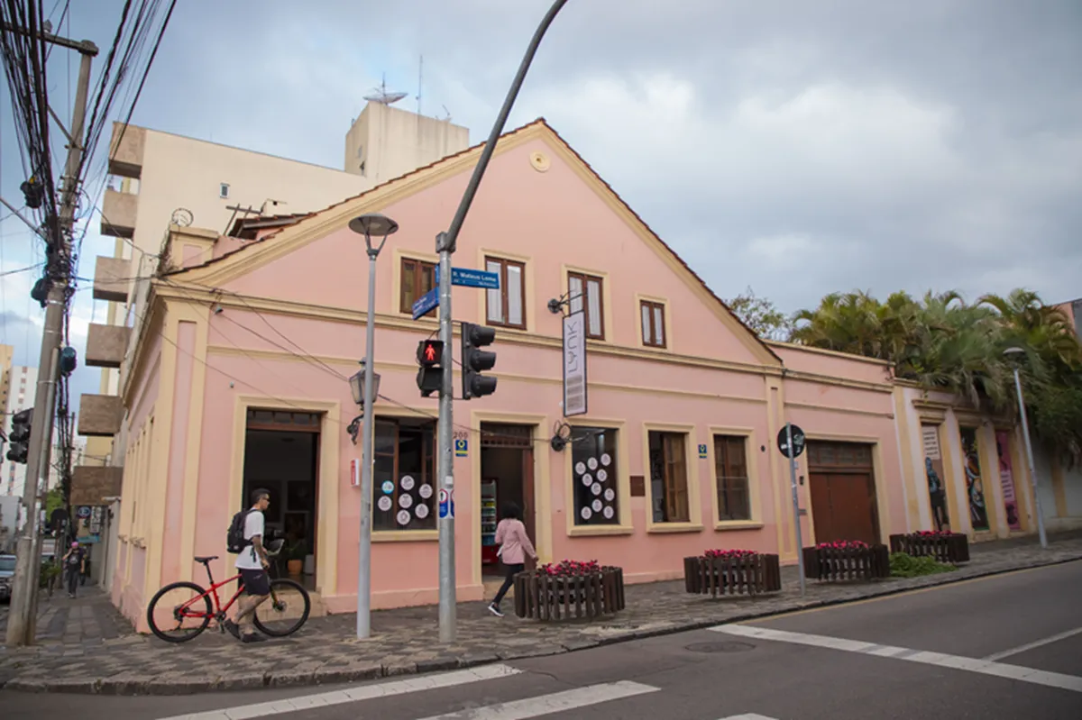 Medidas impulsionam revitalização econômica e social do centro de Curitiba