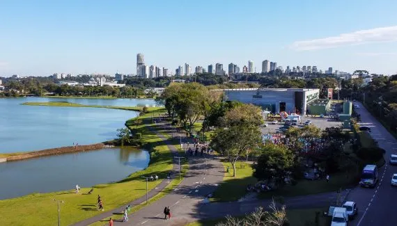 Frio ou calor? Veja a previsão do tempo do Simepar para abril no Paraná