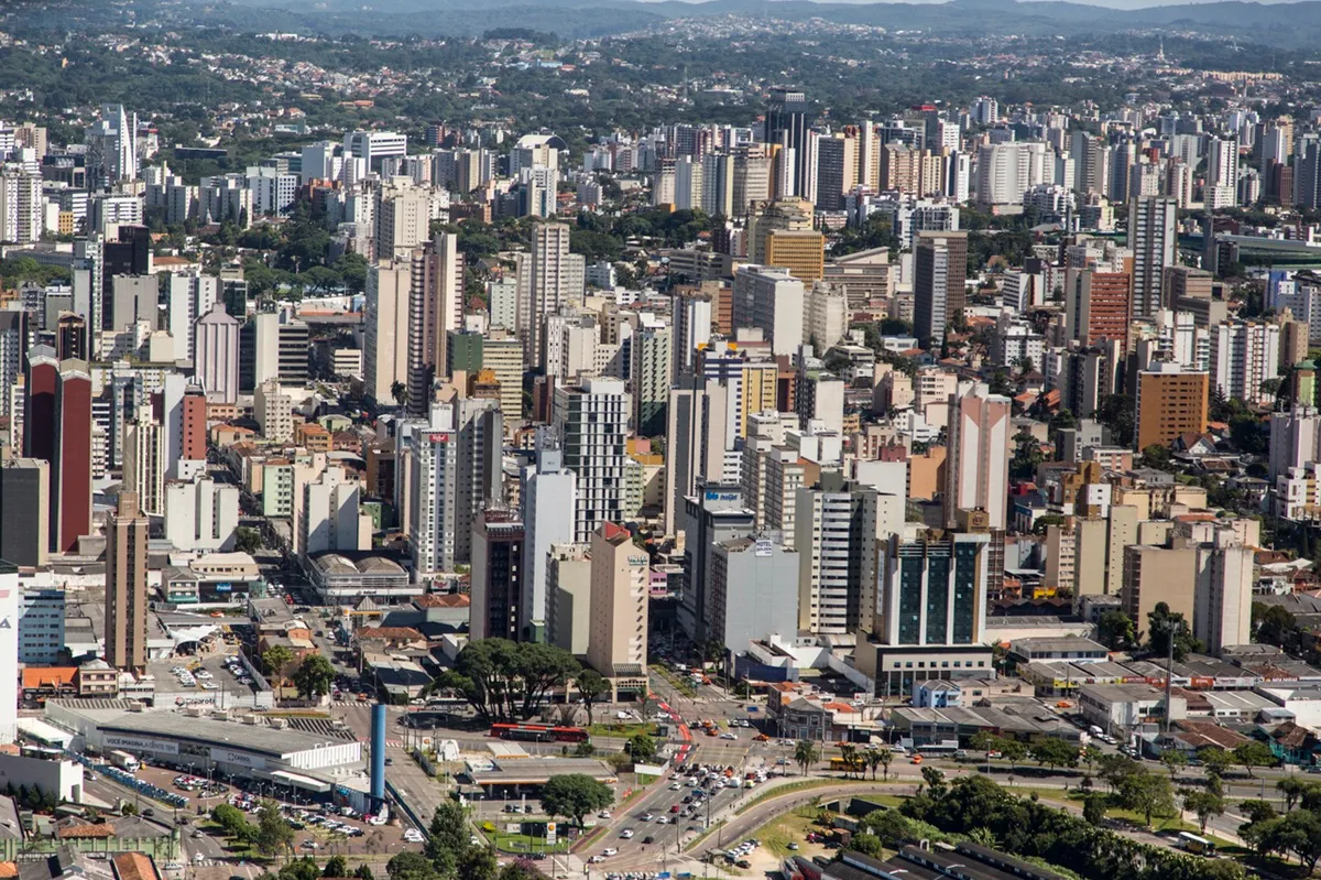 Por que Curitiba deve perder 97 mil habitantes até 2050