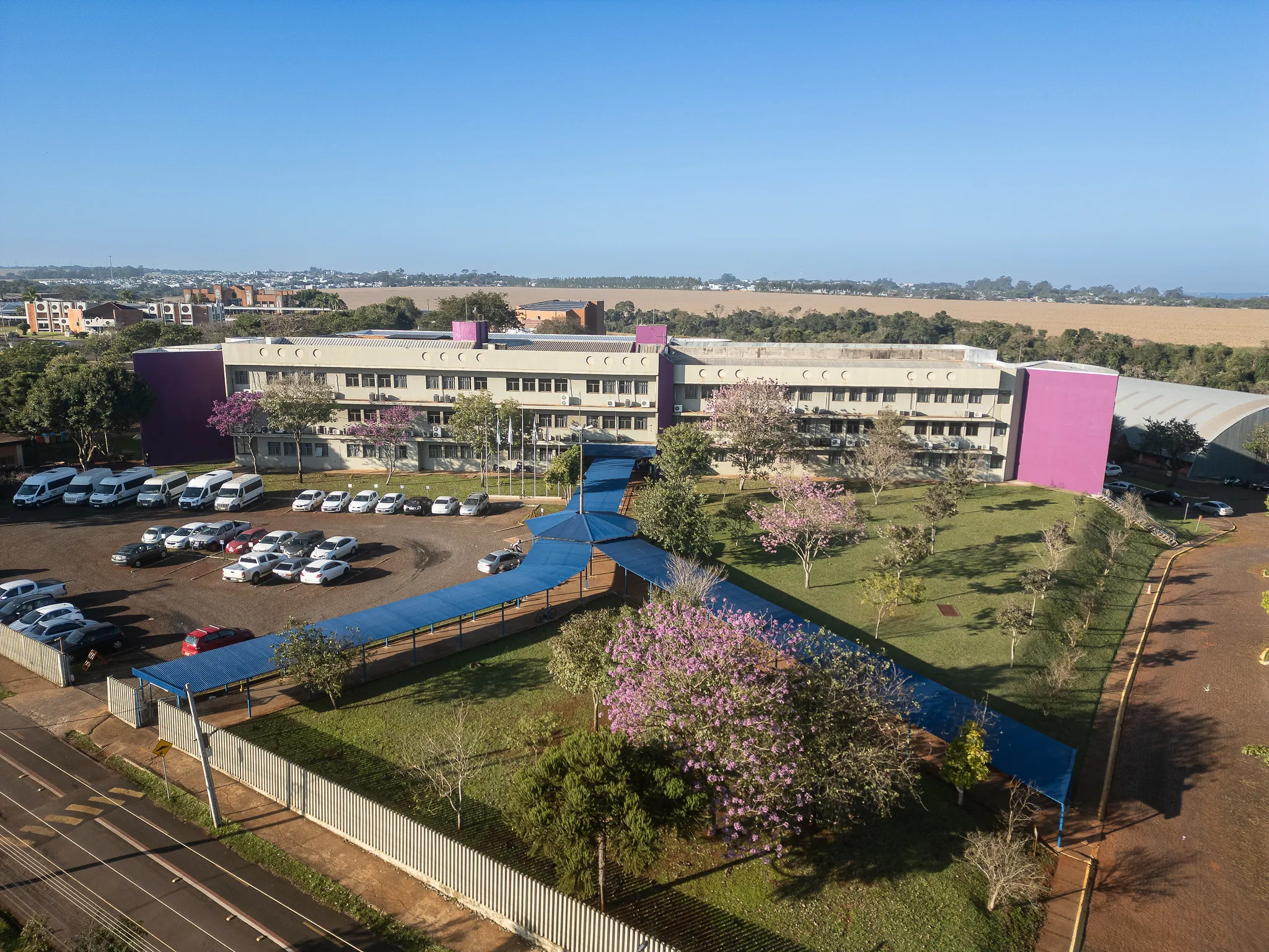 Com nota 2 em escala até 5, universidade de Foz do Iguaçu revisa ensino e aponta falta de hospital próprio e rotatividade de professores como desafios