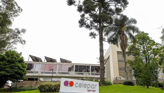 TCE-PR aponta indícios de irregularidade em contrato da Celepar com a Google