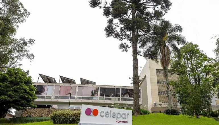MP apura desvio de dados para privatizar Celepar; Governo deixa dúvidas
