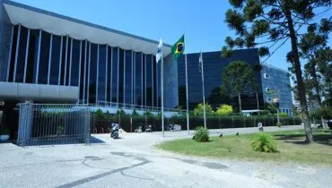 Janela partidária muda composição da Alep; 19 deputados trocam de partido