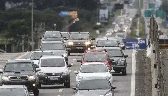 Trânsito no Paraná tem lentidão, obras e bloqueios programados nesta quarta-feira (20)