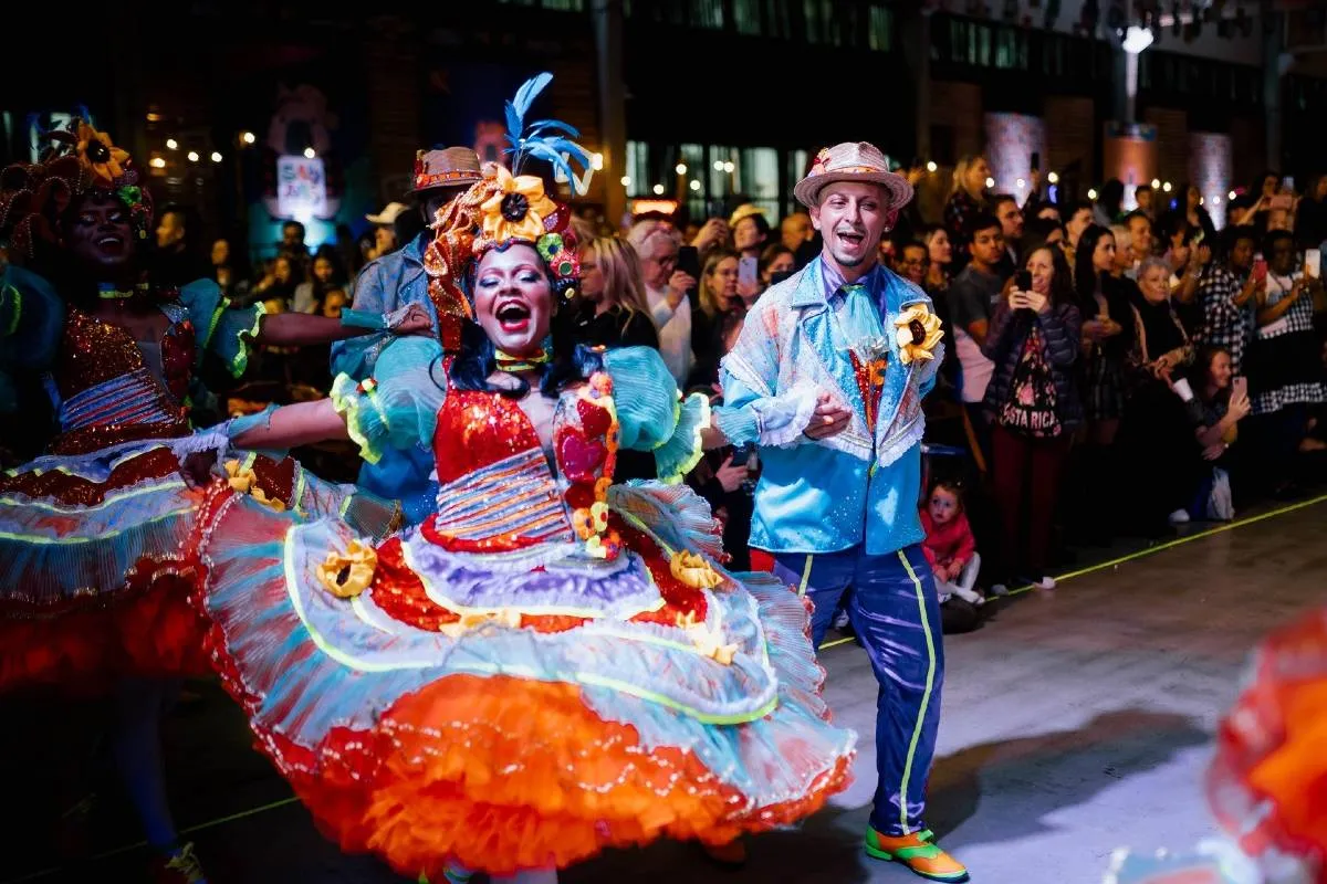 Imagem mostra um registo do São Joao de Curitiba