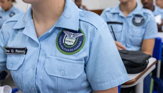 De escolas cívico-militares ao fim do vestibular: o que candidatos propõem para a educação no Paraná