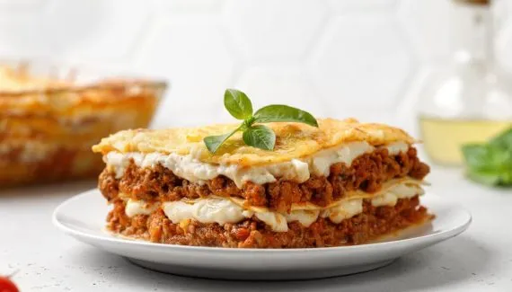 Lasanha ao molho branco: 7 receitas fáceis e deliciosas para o almoço de domingo