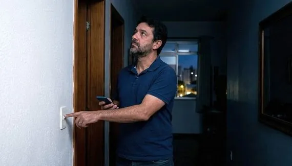 Falta de luz em Curitiba: semana prevê desligamentos para 1849 imóveis