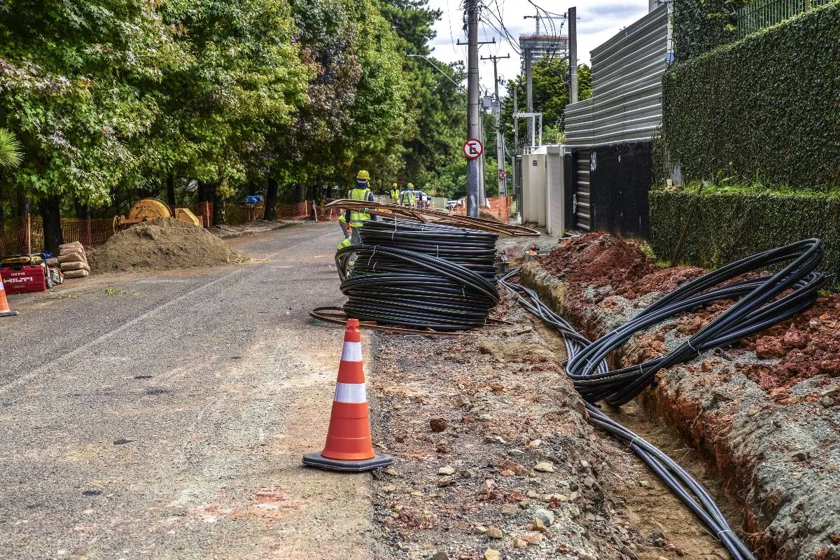 Major Heitor Guimarães passa por requalificação para novo modelo de mobilidade. Curitiba, 13/04/2026