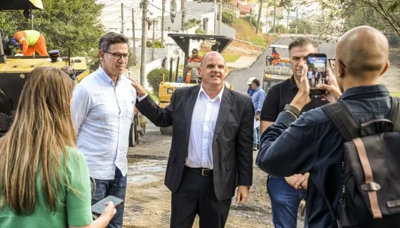 Barreirinha recebe obras de recuperação de asfalto em cinco ruas