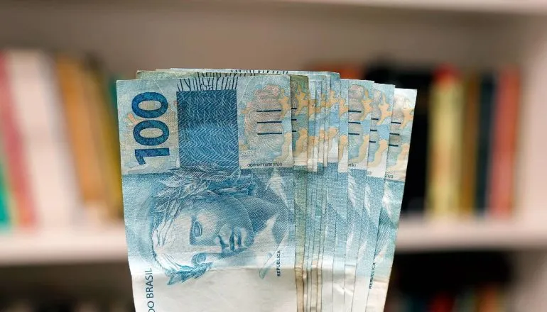 Dinheiro esquecido: como consultar e ativar o resgate automático no PIX