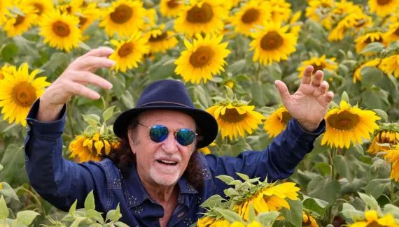 Turnê que celebra 80 anos de Alceu Valença chega a Curitiba