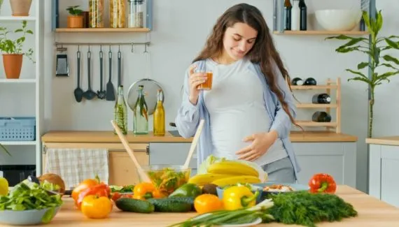 Alimentação na gravidez: veja o que comer e o que evitar