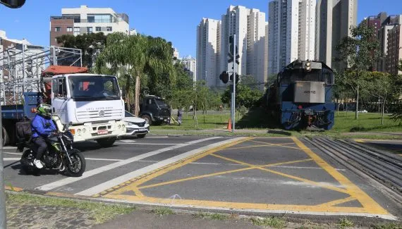 Cruzamento no Barrerinha terá bloqueio parcial nesta sexta-feira