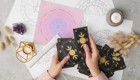 Tarot do dia: previsão para os 12 signos em 17/04/2026