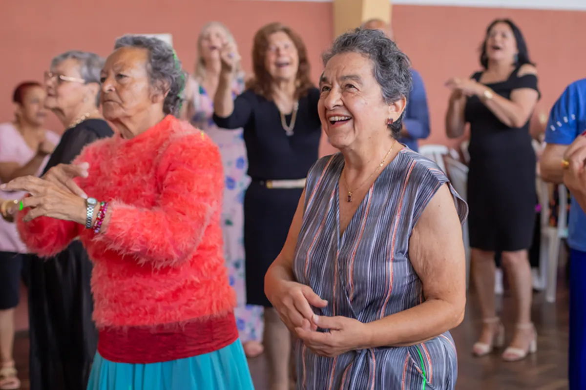 Curitiba já tem mais idosos que crianças e adolescentes, diz pesquisa do IBGE