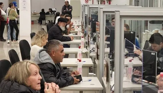 Regularização do título de eleitor: 23 cidades do Paraná ampliam atendimento